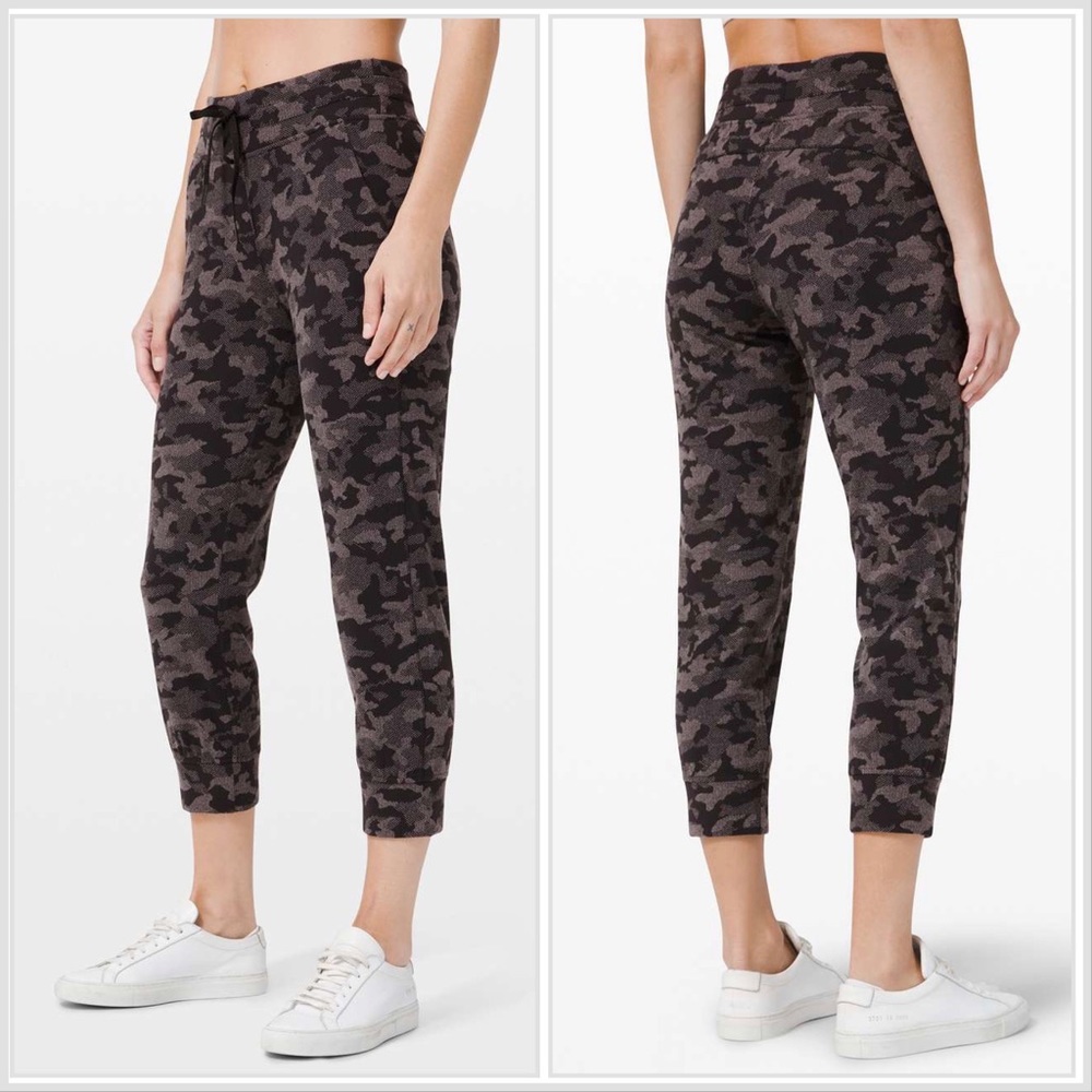 Lululemon Ready to Rulu Jogger Crop